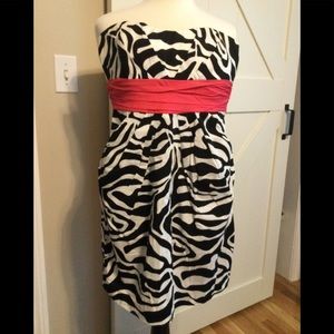 Speechless strapless black and white dress with pink band.   Size 7 Jr
